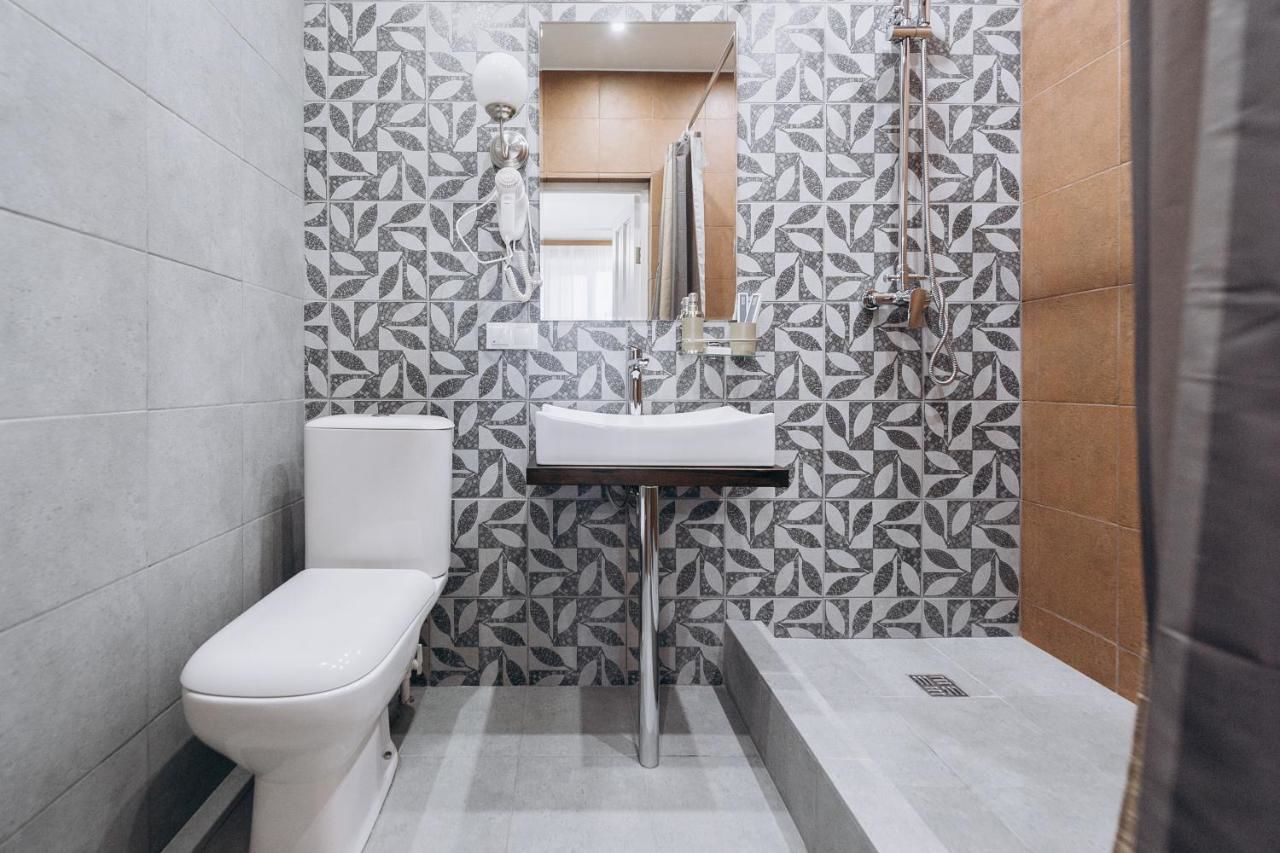 Отель Oversize Piter Hotel Санкт-Петербург-40