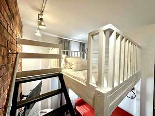 Отель Oversize Piter Hotel Санкт-Петербург Трехместный номер-6